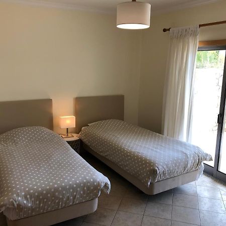 Apartamentos Pomba Branca Olhos de Agua  Exterior foto