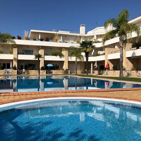 Apartamentos Pomba Branca Olhos de Agua  Exterior foto