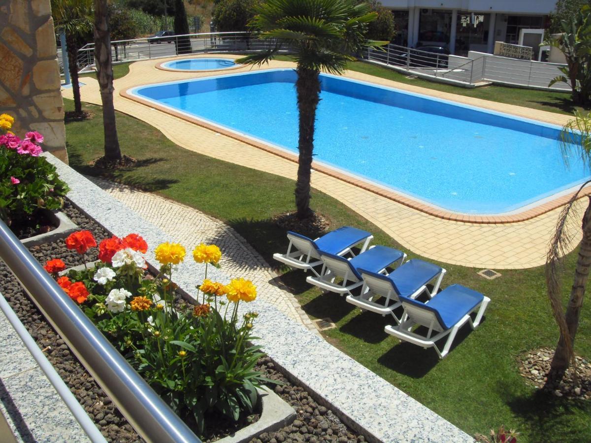 Apartamentos Pomba Branca Olhos de Agua  Exterior foto